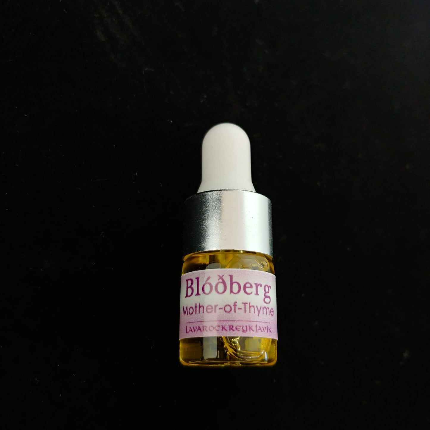 Two bottles of Icelandic plant oil aroma - Icelandic Diffuser