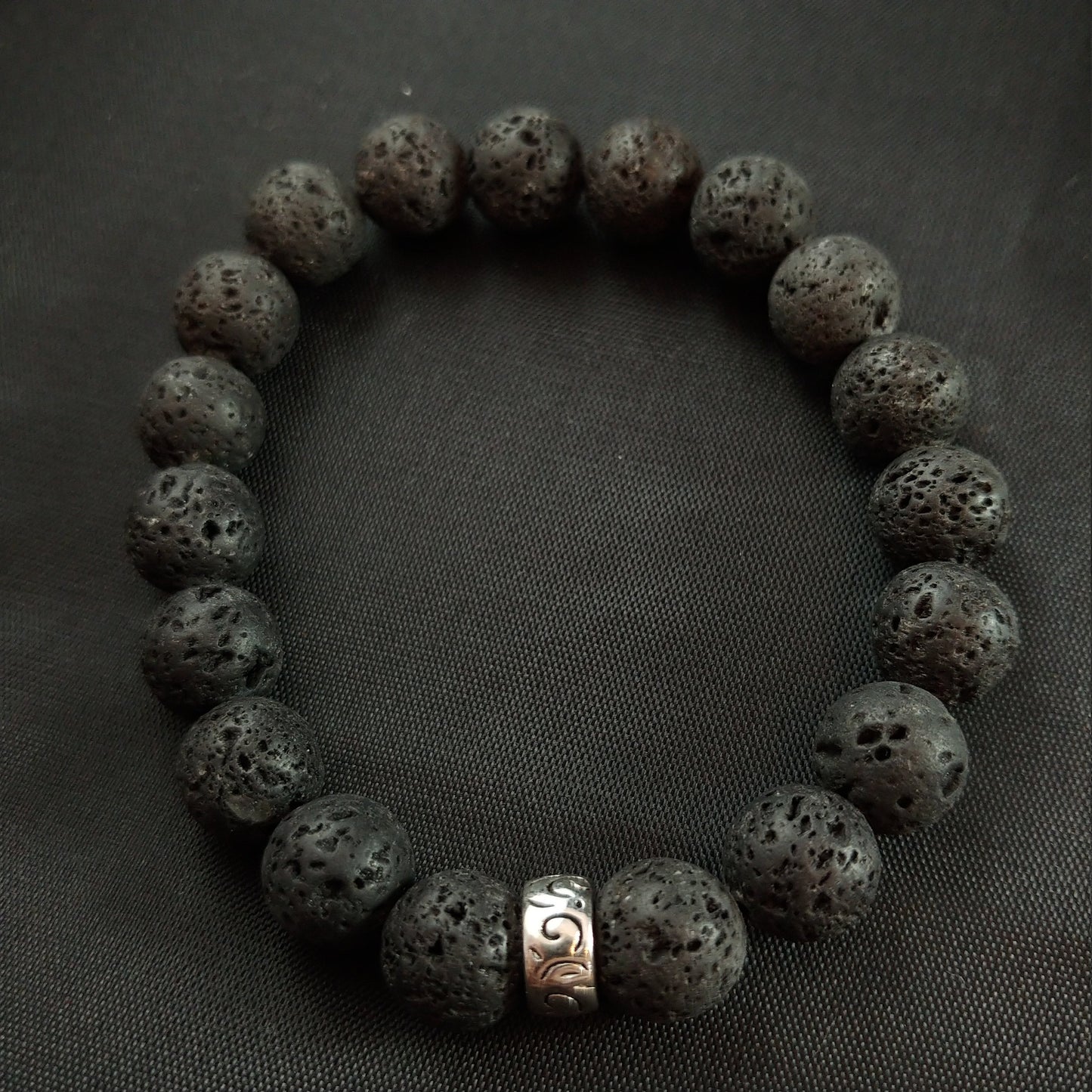 Plain Icelandic lava bracelet unisex