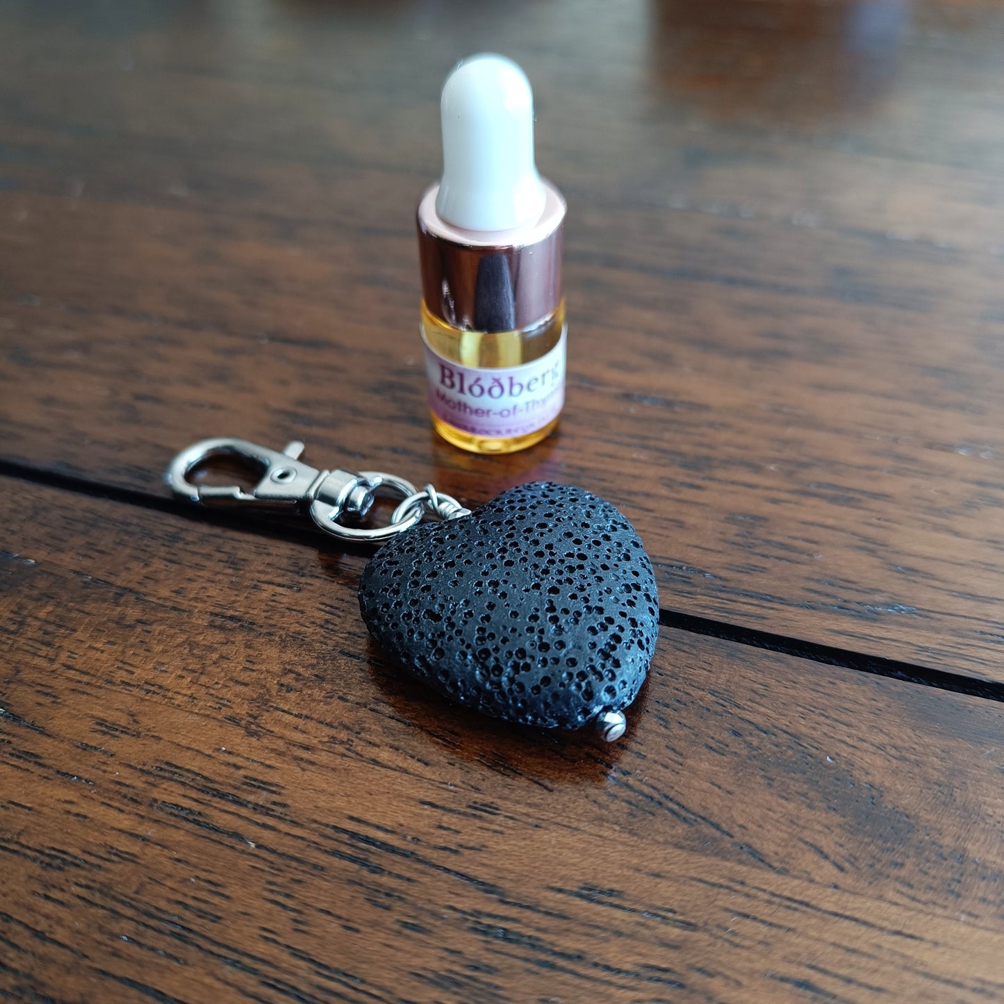 Heart Aroma - Essential Oil and Lava Heart Diffuser Set