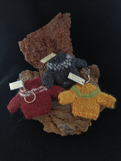 Lopapeysa - Icelandic Wool Sweater keychains - Icelandic handknitted lopapeysa from Icelandic sheep's wool.